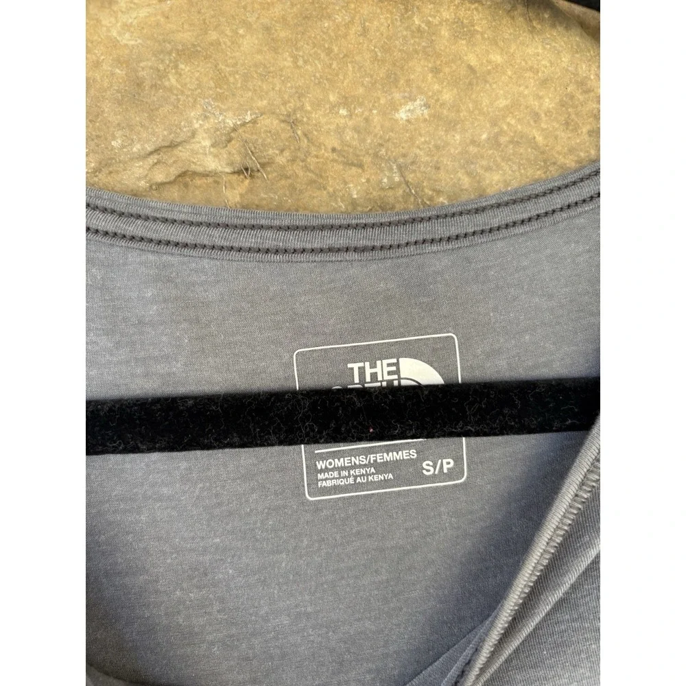 Women's North face Over‎ Size Tshirt Small Color Block - Picture 3 of 5